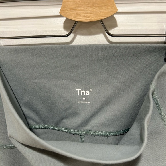 TnaBUTTER™ Atmosphere Hi-Rise Legging - Picture 7 of 8